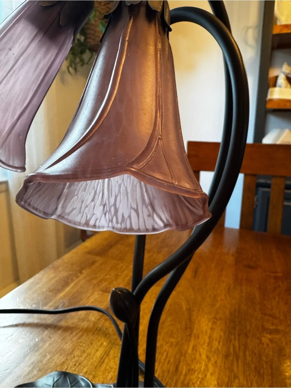1980’s Art nouveau lily flower Glass Table Lamp dimmable